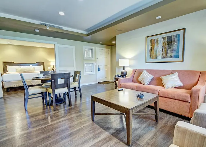Wyndham Orange Tree 1br *